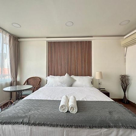 Longzhu Guesthouse Bangkok Luaran gambar