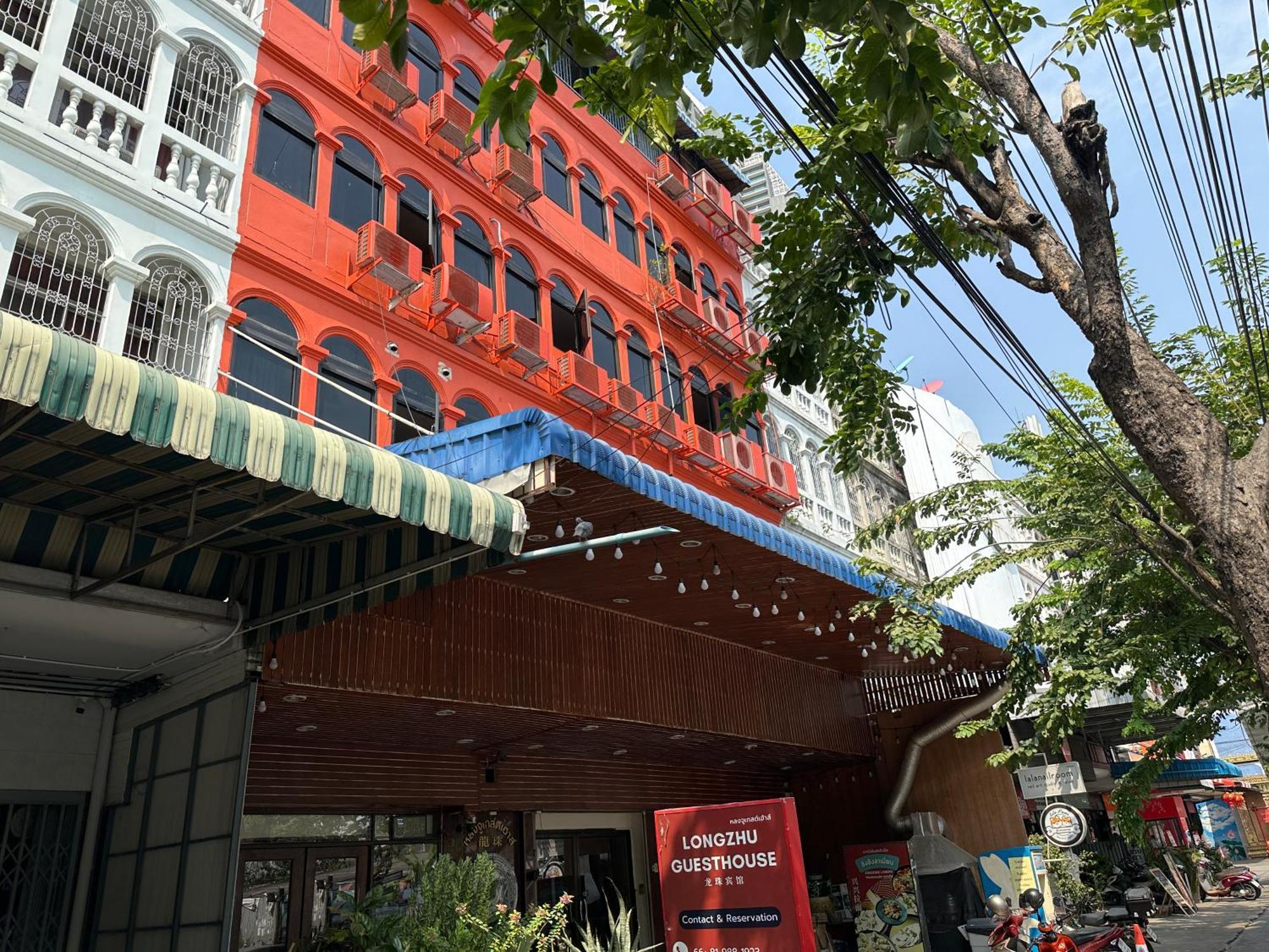 Longzhu Guesthouse Bangkok Luaran gambar