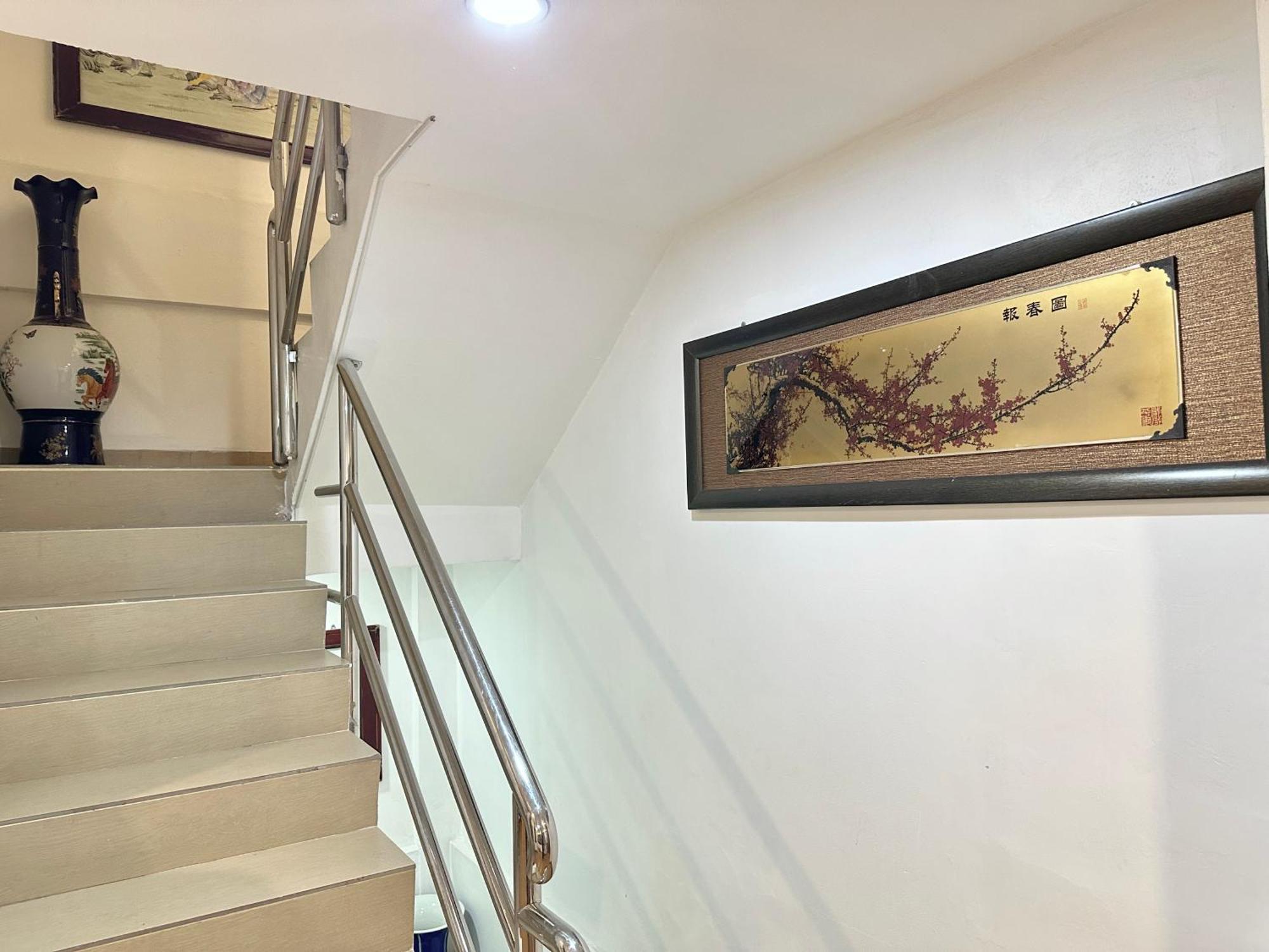 Longzhu Guesthouse Bangkok Luaran gambar