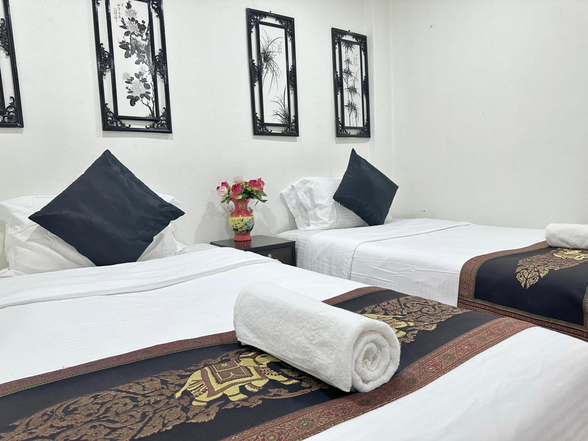 Longzhu Guesthouse Bangkok Luaran gambar