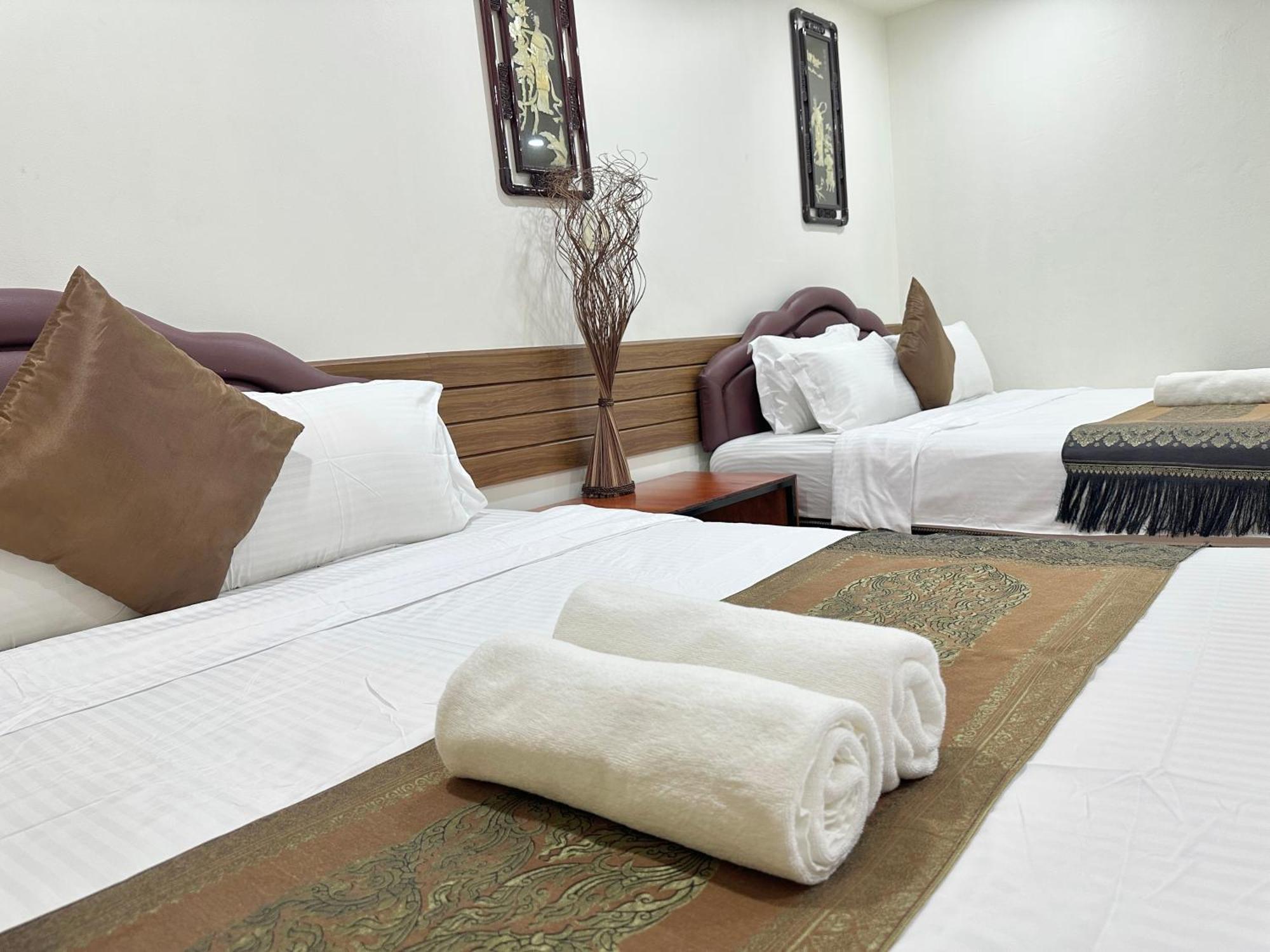 Longzhu Guesthouse Bangkok Luaran gambar