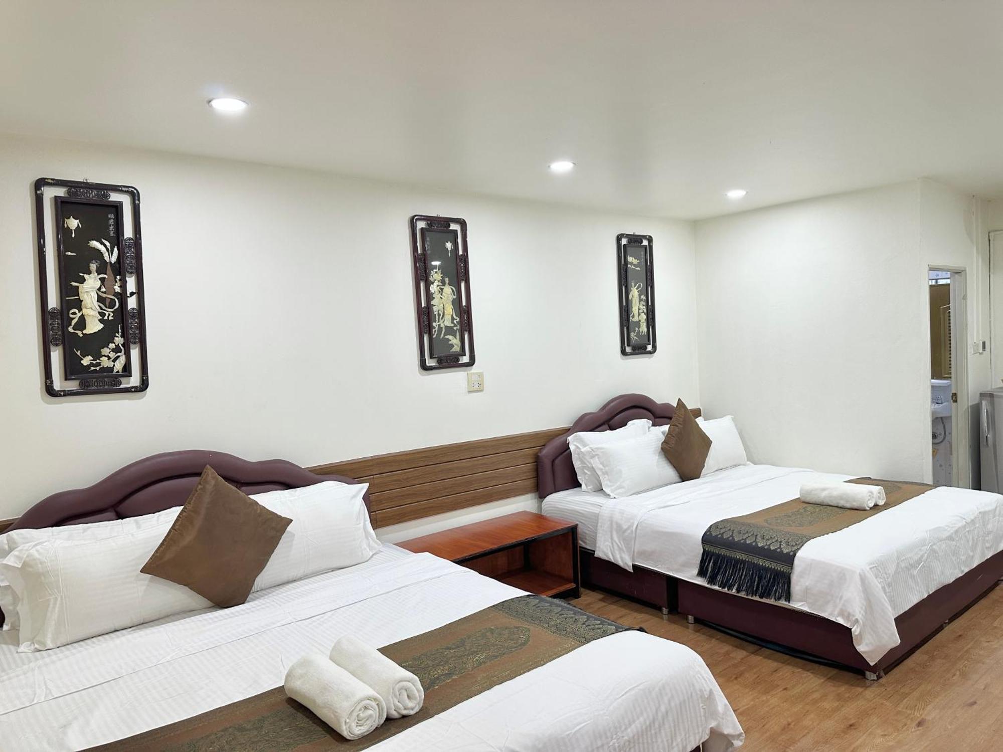 Longzhu Guesthouse Bangkok Luaran gambar