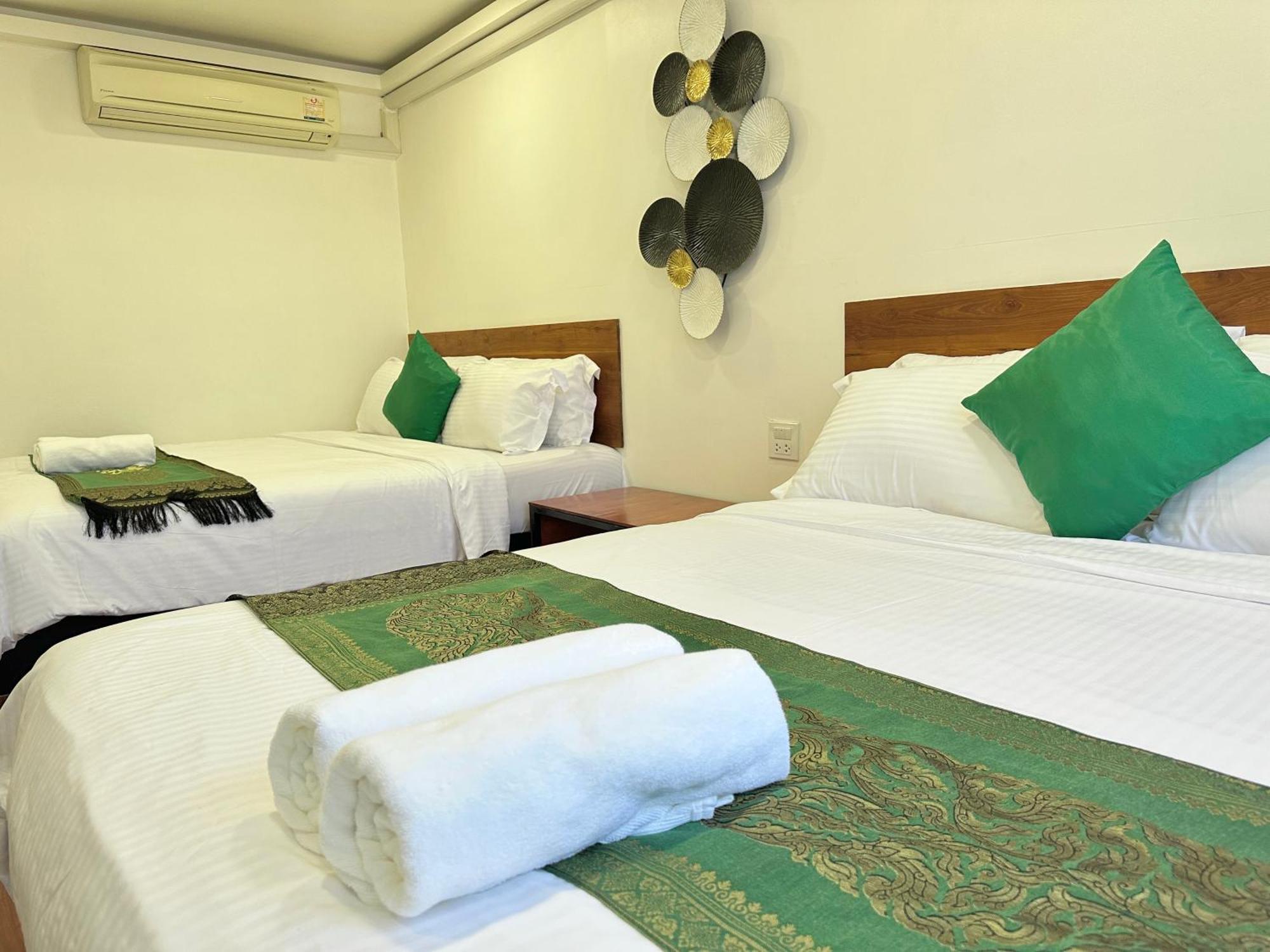 Longzhu Guesthouse Bangkok Luaran gambar