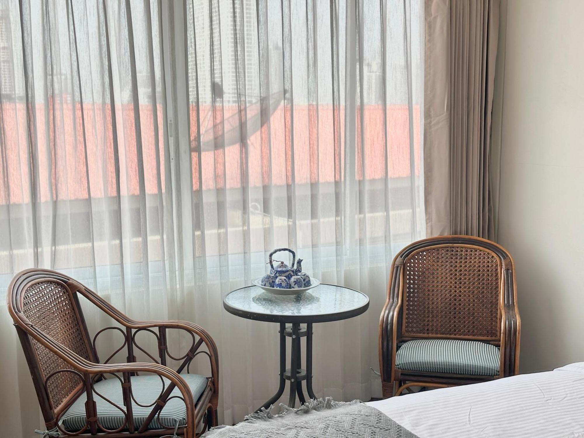 Longzhu Guesthouse Bangkok Luaran gambar
