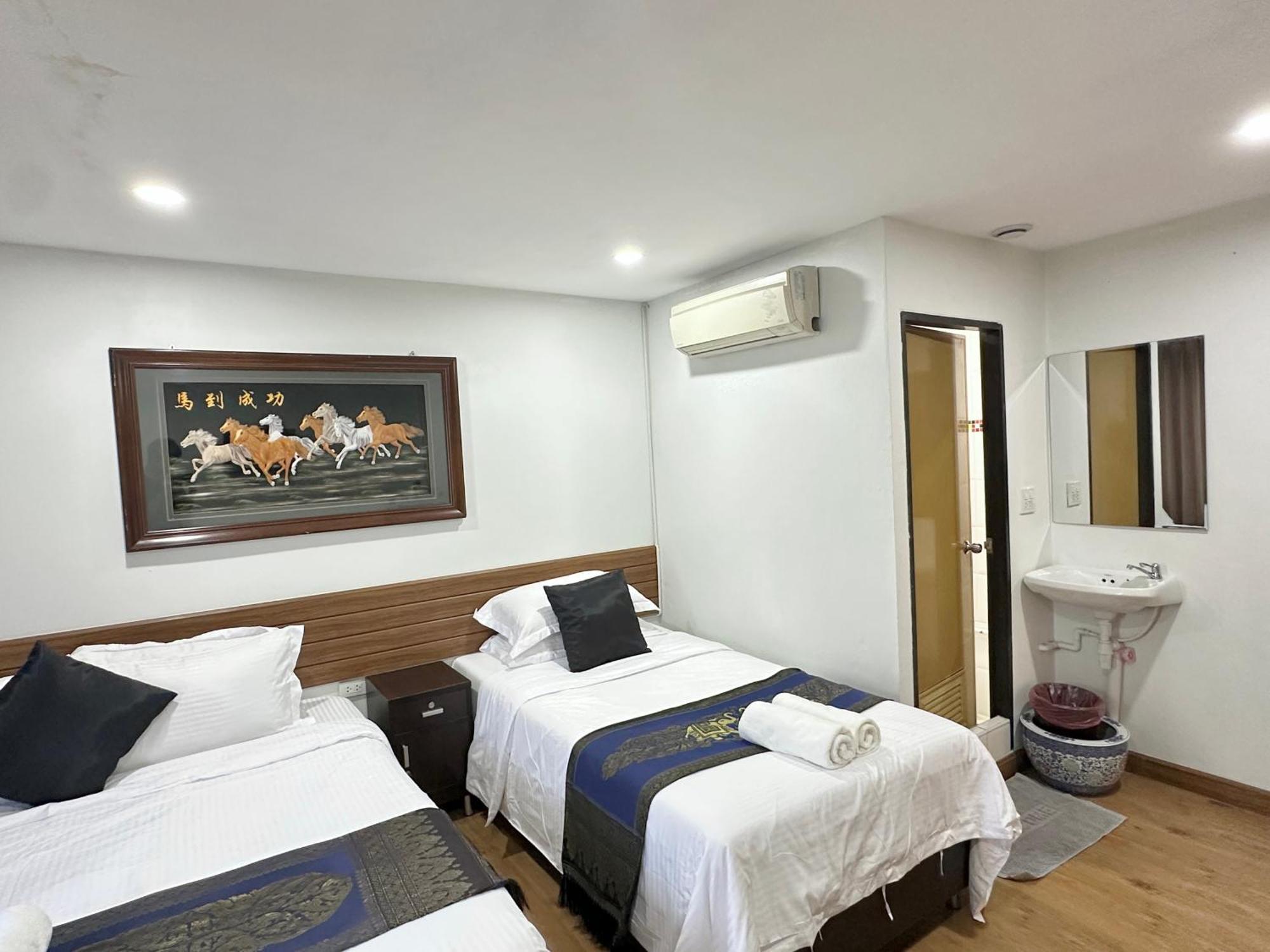 Longzhu Guesthouse Bangkok Luaran gambar