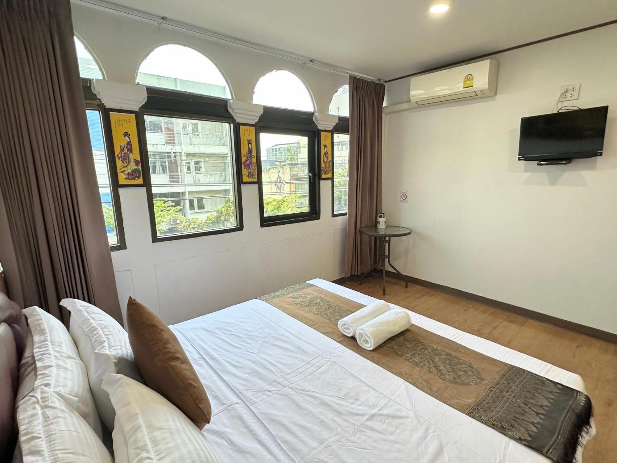 Longzhu Guesthouse Bangkok Luaran gambar